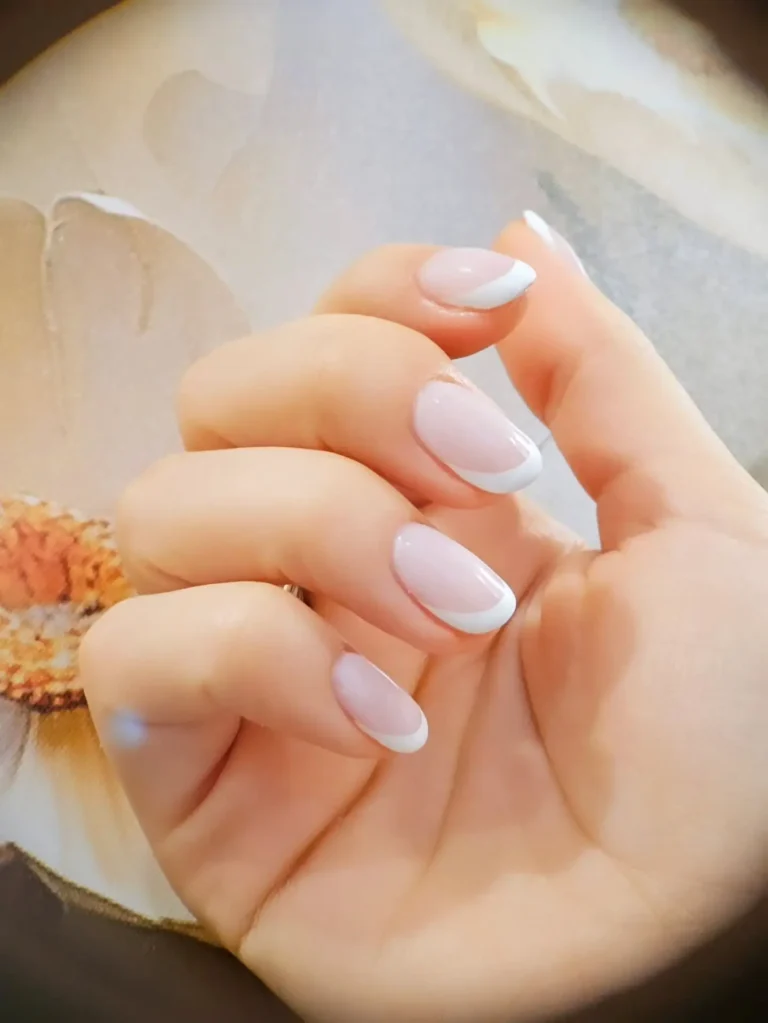 shellac-manicure-winnipeg-glossy